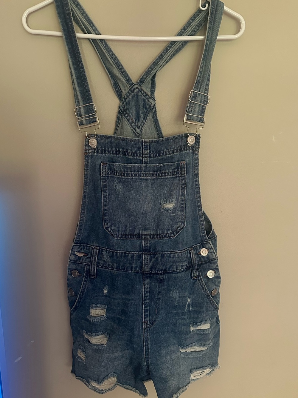 Altar'd State size XS Distressed Denim Short Overalls - Blue